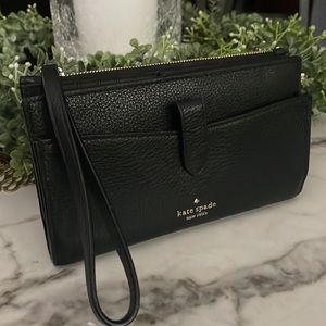 Kate spade wallet wristlet